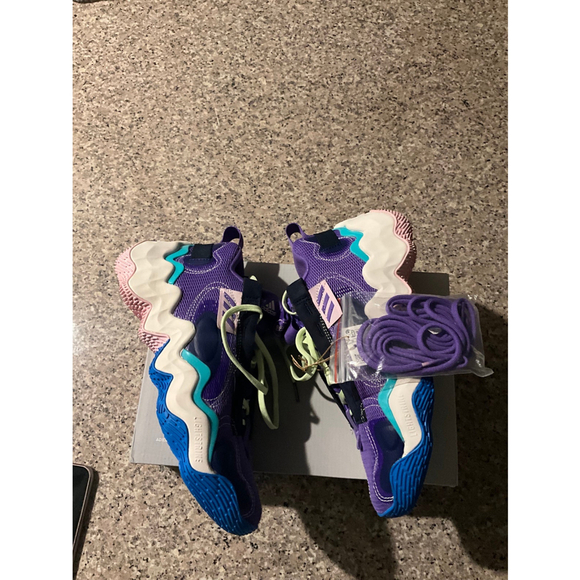 Women’s Exhibit B Active Adidas Basketball Sneakers Size 8.5 - Picture 6 of 12